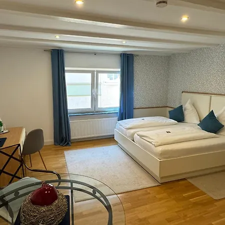 Zum Braunen Hirschen 3*