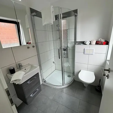 Zum Braunen Hirschen בית הארחה