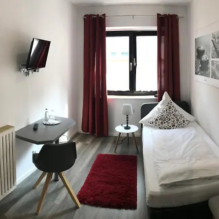 בית הארחה Zum Braunen Hirschen באד דריבורג